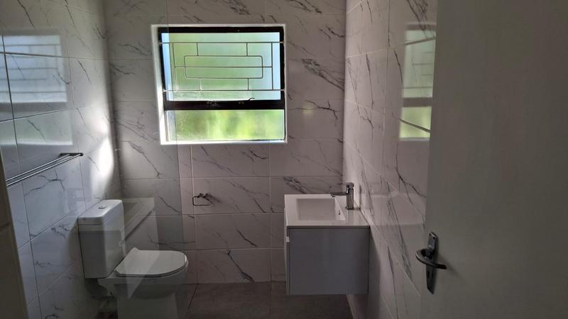 To Let 5 Bedroom Property for Rent in Soneike Western Cape